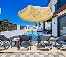 Villa Sardunya