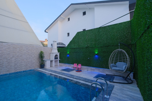 Villa Mad